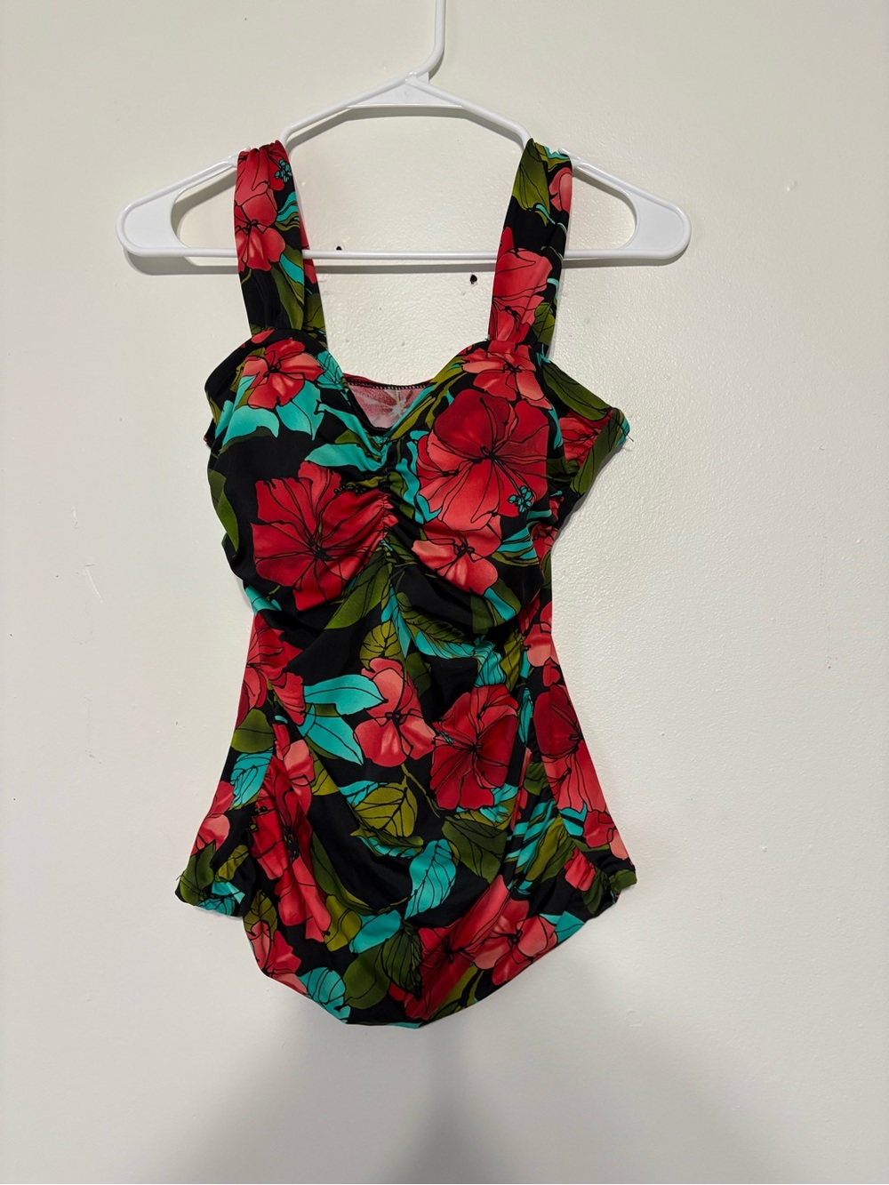 Women’s -Piece Swimtoo 
- Red & Black